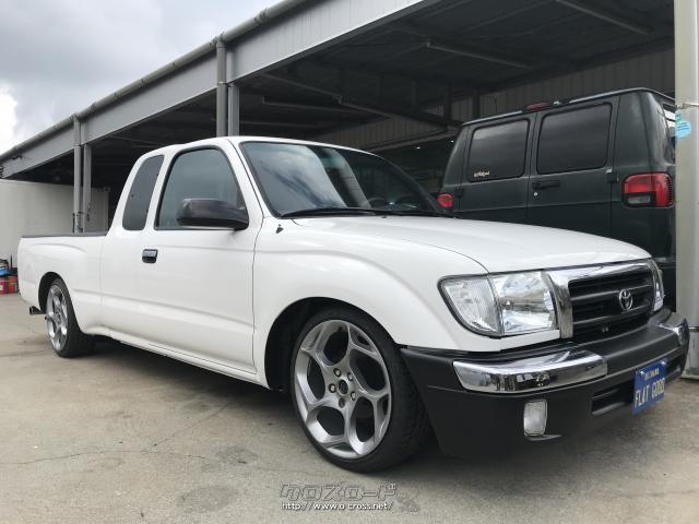 米国トヨタ タコマ エクストラキャブ SR5・2000(H12)年式・ホワイト