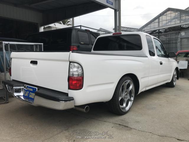 米国トヨタ タコマ エクストラキャブ SR5・2000(H12)年式・ホワイト