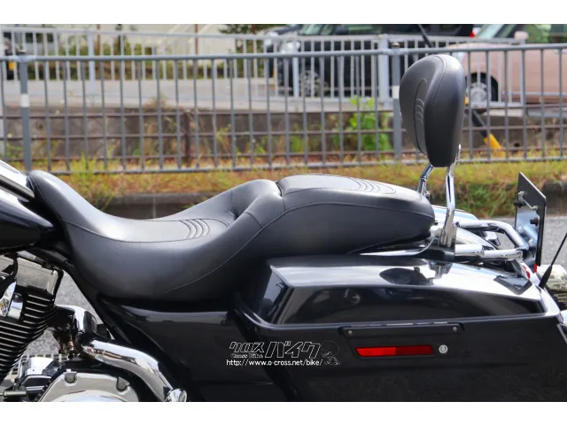 (定休日)毎週月曜・第三日曜・年末年始等々 ハーレーダビッドソン FLHX1580