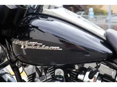 ハーレーダビッドソン FLHX1580