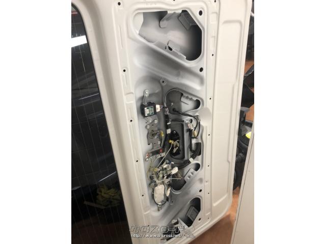 外装・エアロ ハッチゲート ハイエース200 1型~3型後期まで流通可能 現物確認可能!