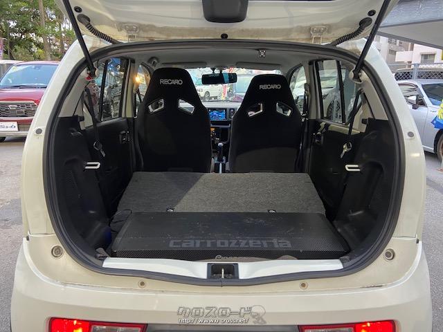 シートを倒せばより広く収納スペースを確保できます スズキ アルトワークス