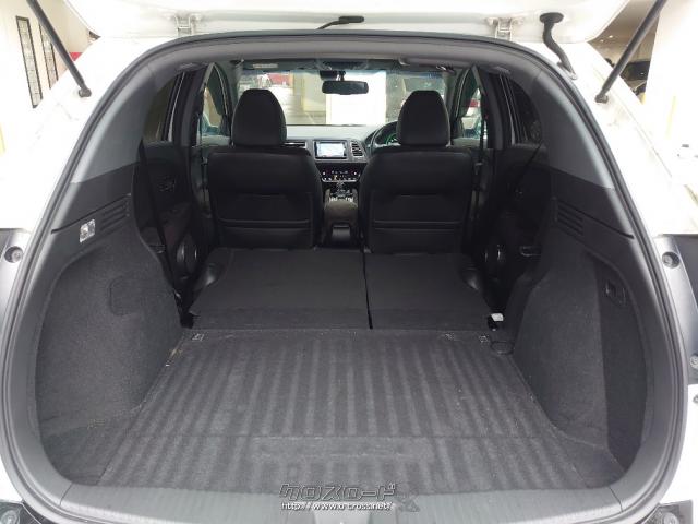 フルフラットシートなのでより広く収納スペースを確保できます ホンダ ヴェゼル