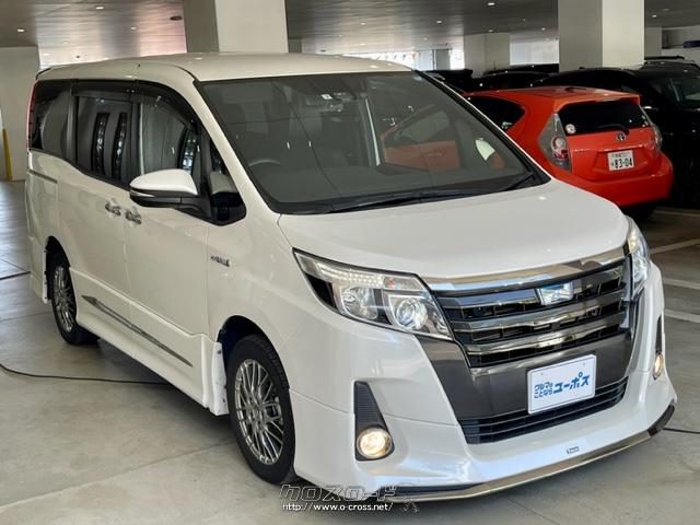 3列シート7人/8人乗りの5ナンバーサイズを基本とし、全幅1730mmは3ナンバー登録となる トヨタ ノア