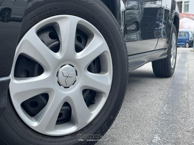 後席はヒンジ式ドアとした2列シート5人乗り 三菱 RVR