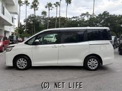 トヨタ ヴォクシー