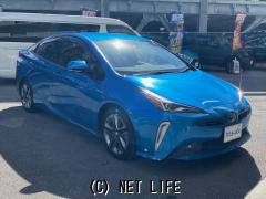 トヨタ プリウス