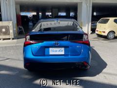 トヨタ プリウス