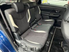 トヨタ プリウスα