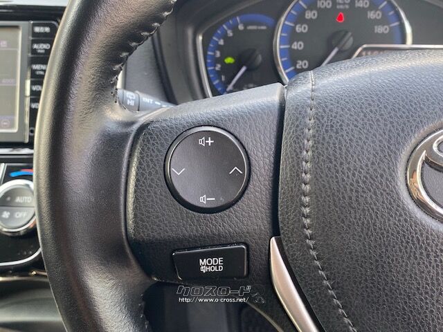 ステアスイッチも付いています トヨタ カローラフィールダー
