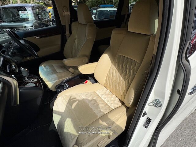 1つ上の心地良さを目指し、多彩な装備・機構を採用。 トヨタ アルファード