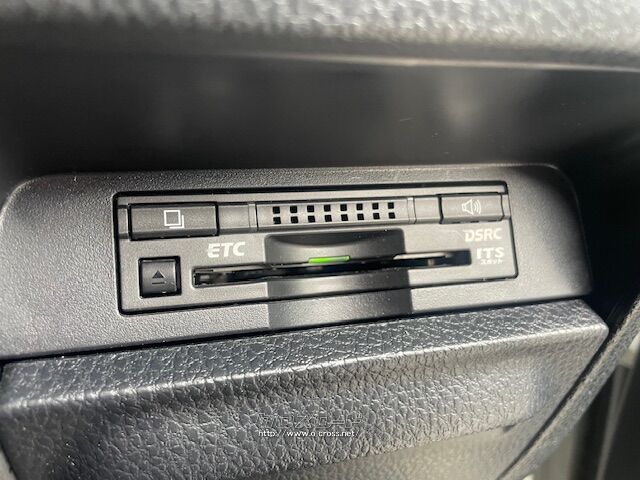 高速道路はスイスイ通過!ETC車載器! トヨタ エスクァイア