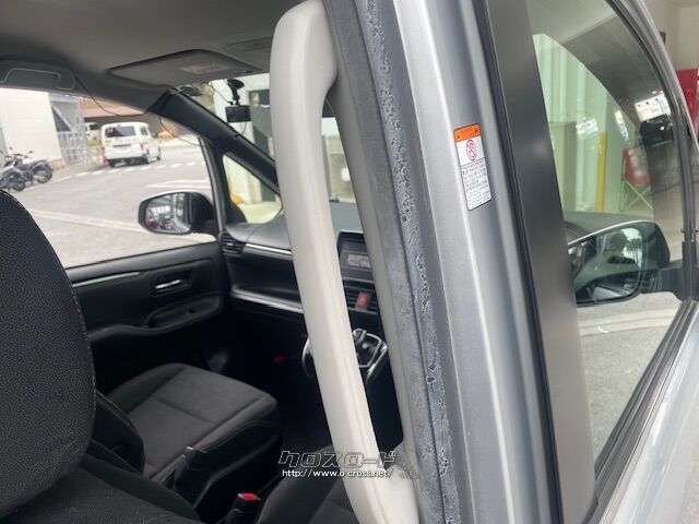 お問い合わせはユーポス奥武山店まで!098-852-0810 トヨタ エスクァイア