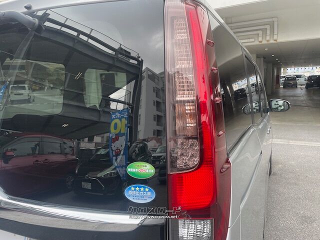 お問い合わせはユーポス奥武山店まで!098-852-0810 トヨタ エスクァイア