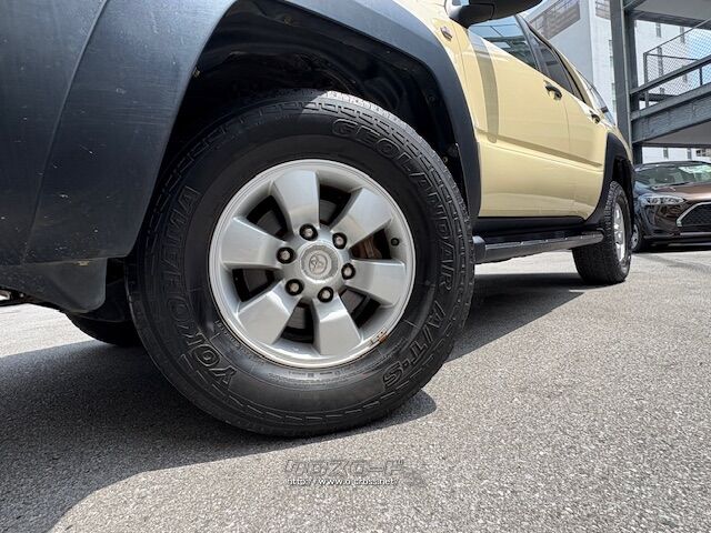 ガソリン車はそれぞれ国土交通省「良-低排出ガス」 トヨタ ハイラックスサーフ