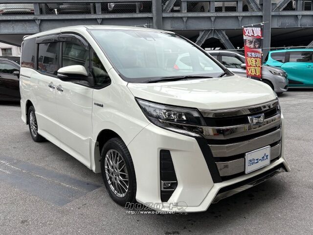 エクステリアは、Bi‐Beam LEDヘッドランプを採用。 トヨタ ノア