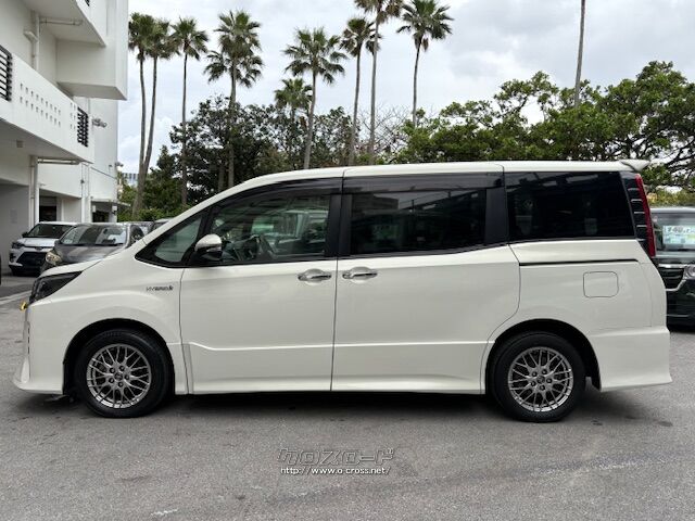 今回、「ハイブリッドSi」、「Si」をベースに トヨタ ノア