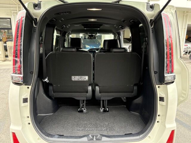 お問い合わせはユーポス奥武山店まで!098-852-0810 トヨタ ノア