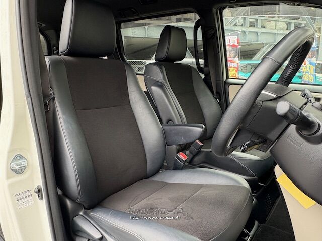 お問い合わせはユーポス奥武山店まで!098-852-0810 トヨタ ノア