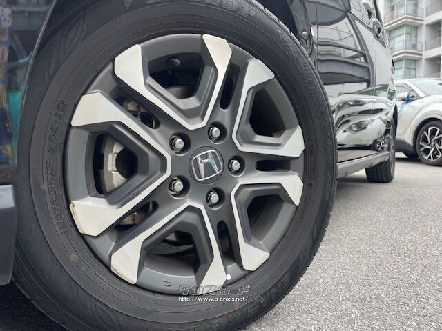 ホイールのブラック部分をダークグレーに変更することで、より洗練されたデザイン ホンダ フリード