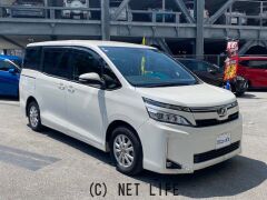 トヨタ ヴォクシー