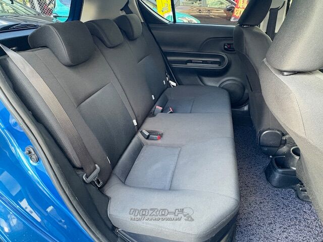 お問い合わせはユーポス奥武山店まで!098-852-0810 トヨタ アクア