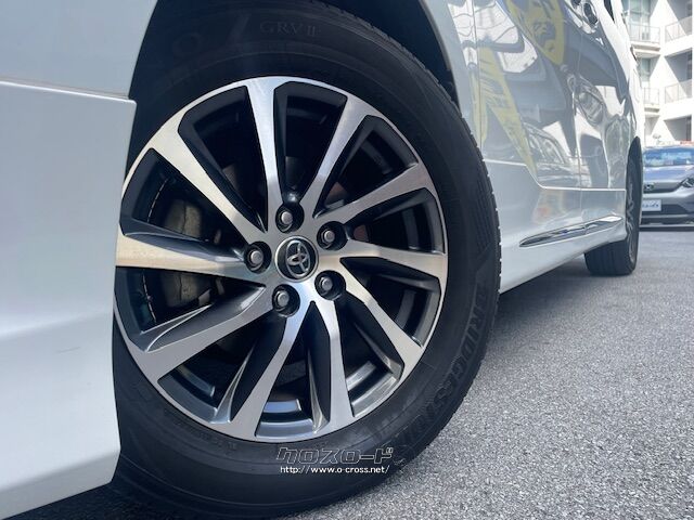 タイヤサイズ(前)225/60R17 タイヤサイズ(後)225/60R17 トヨタ アルファード