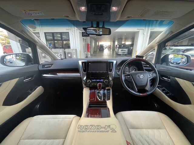 室内長×室内幅×室内高3210×1590×1400mm トヨタ アルファード