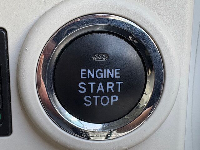 お問い合わせはユーポス奥武山店まで!098-852-0810 ダイハツ ムーヴキャンバス