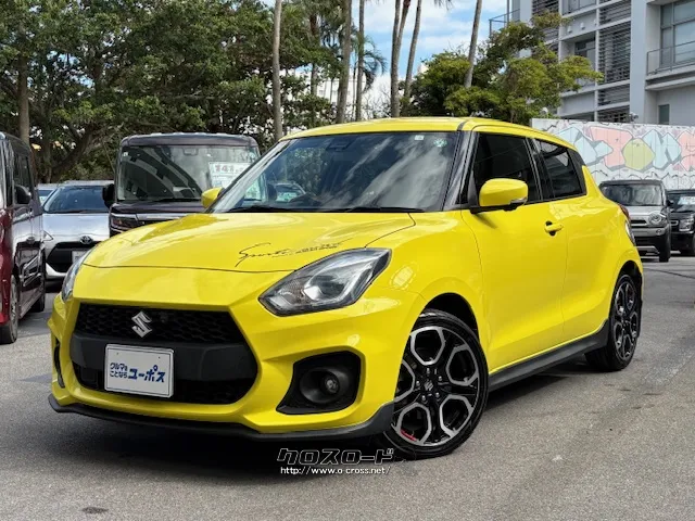 自社工場を完備している為、納車後のアフターフォローもお任せください スズキ スイフト