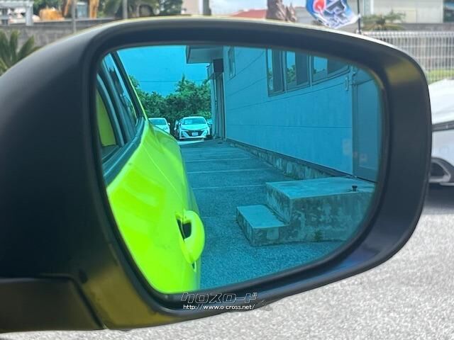 【ブラインドスポットモニター(BSM)】後方・側方からの接近をお知らせ致します。 スズキ スイフト