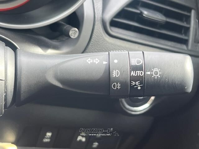 軽自動車からコンパクトカー、ミニバン、スポーツカーまで様々な車種がございます。 スズキ スイフト