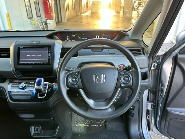 厳選された在庫の中からピッタリな車が必ず見つかる!もちろん下取り査定も大歓迎!! ホンダ フリード+