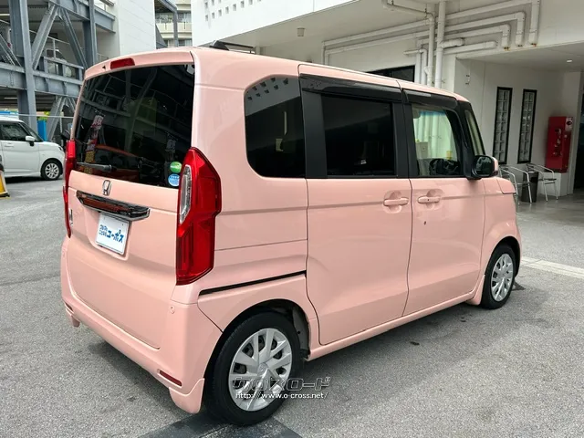 従来機能に加え、新たに後方誤発進抑制機能を追加し、全タイプに標準装備としている ホンダ N-BOX