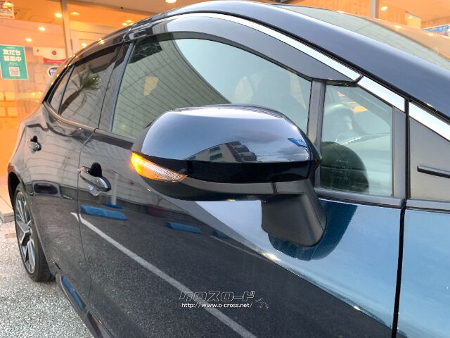 オートリトラ機能付きウインカーミラー。 トヨタ カローラスポーツ