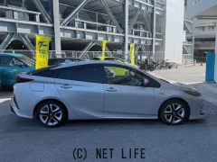 トヨタ プリウスPHV