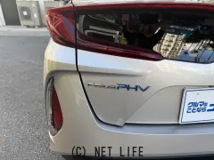 トヨタ プリウスPHV