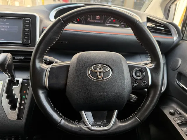 お問い合わせはユーポス奥武山店まで!098-852-0810 トヨタ シエンタ