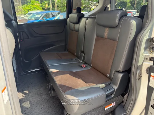 お問い合わせはユーポス奥武山店まで!098-852-0810 トヨタ シエンタ