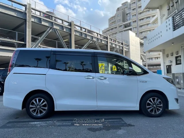 本格ハイブリッド搭載の「ハイブリッドGi プレミアムパッケージ」 トヨタ エスクァイア