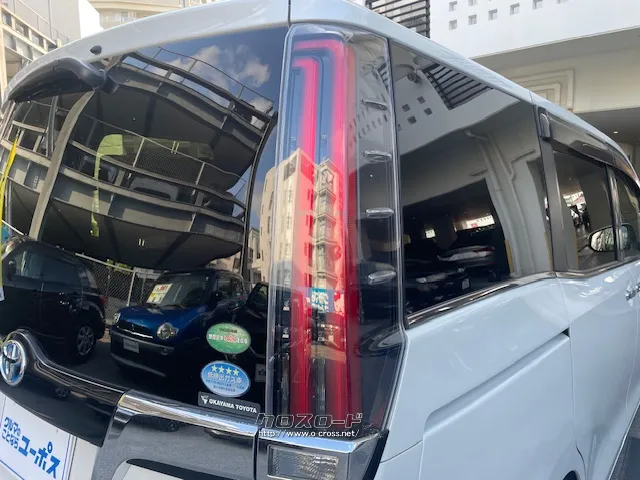 お問い合わせはユーポス奥武山店まで!098-852-0810 トヨタ エスクァイア