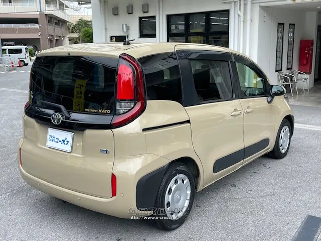 「ユニバーサルでクールなトヨタ最小ミニバン」として開発 トヨタ シエンタ