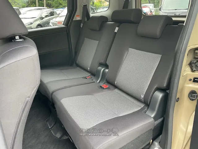 お問い合わせはユーポス奥武山店まで!098-852-0810 トヨタ シエンタ