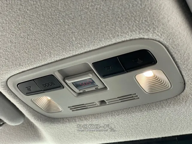 お問い合わせはユーポス奥武山店まで!098-852-0810 トヨタ シエンタ