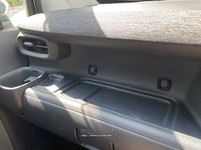 お問い合わせはユーポス奥武山店まで!098-852-0810 トヨタ シエンタ