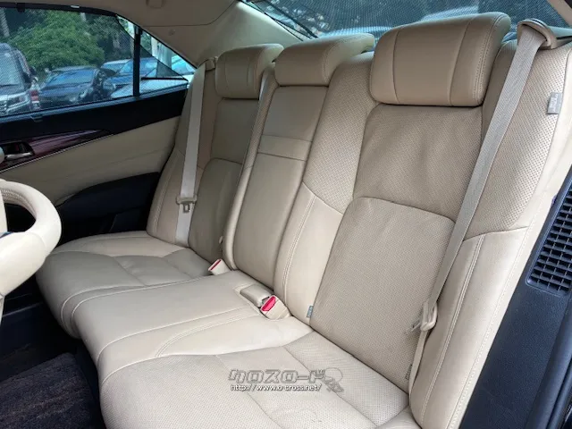 お問い合わせはユーポス奥武山店まで!098-852-0810 トヨタ クラウンロイヤル