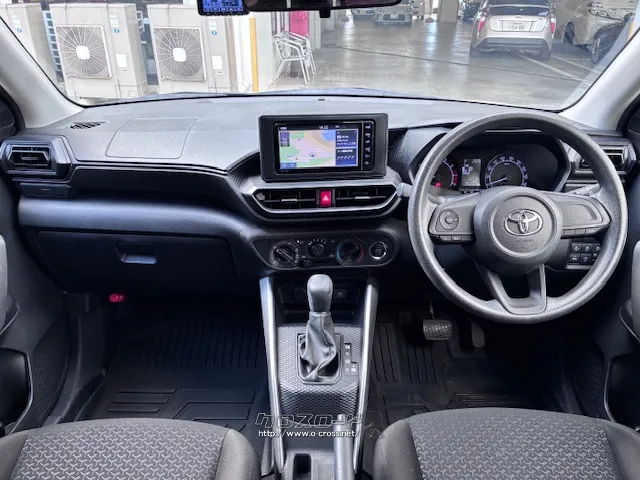 運転席からの視界の良さに配慮したインストルメントパネル トヨタ ライズ