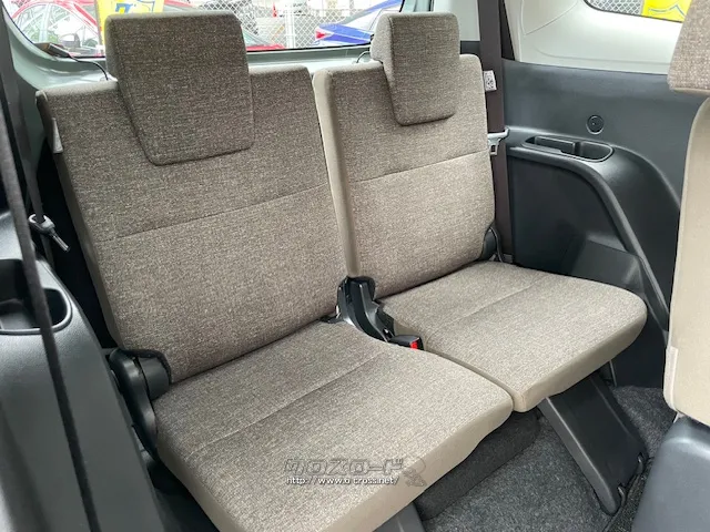 ユーポス奥武山店は軽自動車やミニバンなど様々な車両を多く取り扱っております トヨタ シエンタ