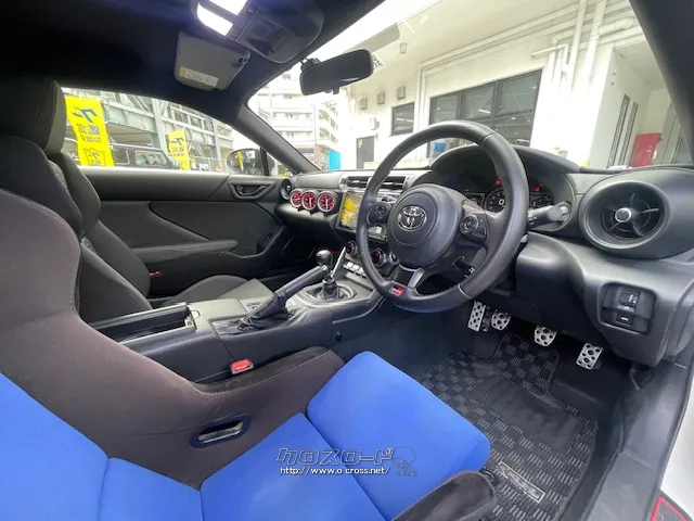 0‐100km/h加速性能を従来型の7.4秒から6.3秒に高めた。 トヨタ GR86