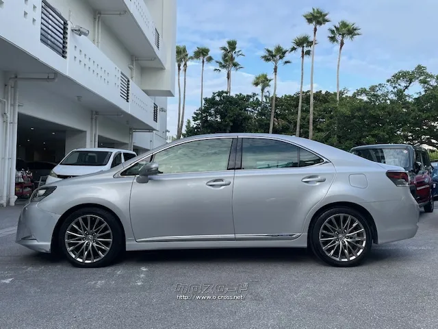 吸・遮音材の追加や材質変更などにより、快適性の基礎となる静粛性を大幅に向上 レクサス HS